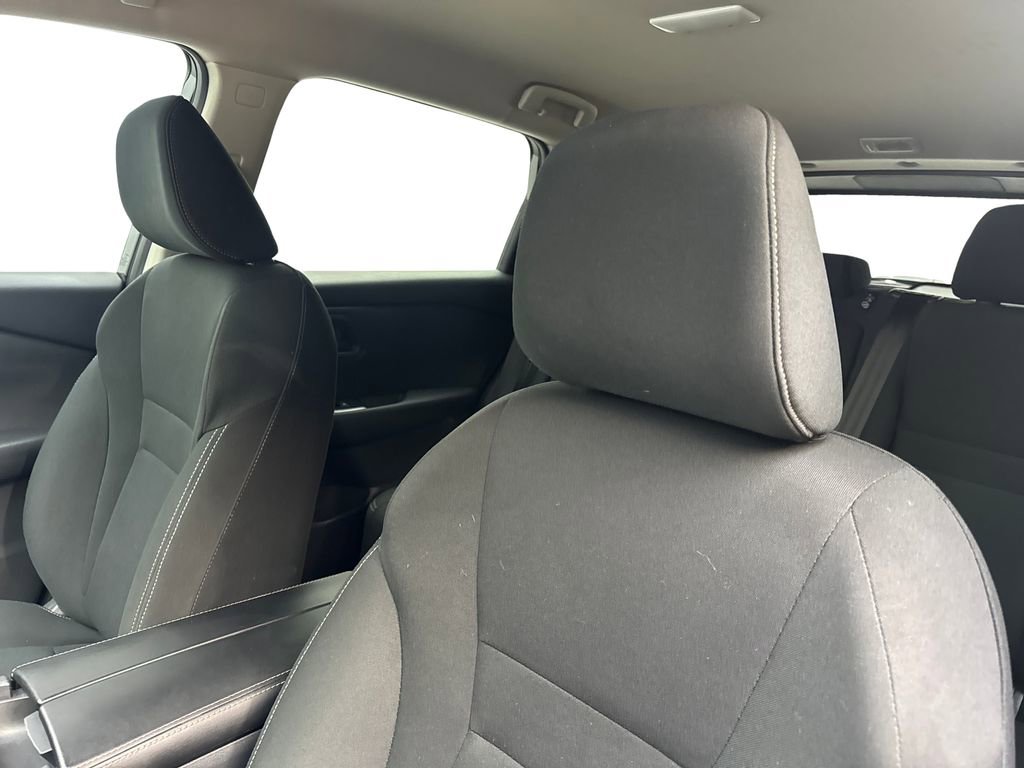 Used 2024 Nissan Rogue S AWD/4WD image 27