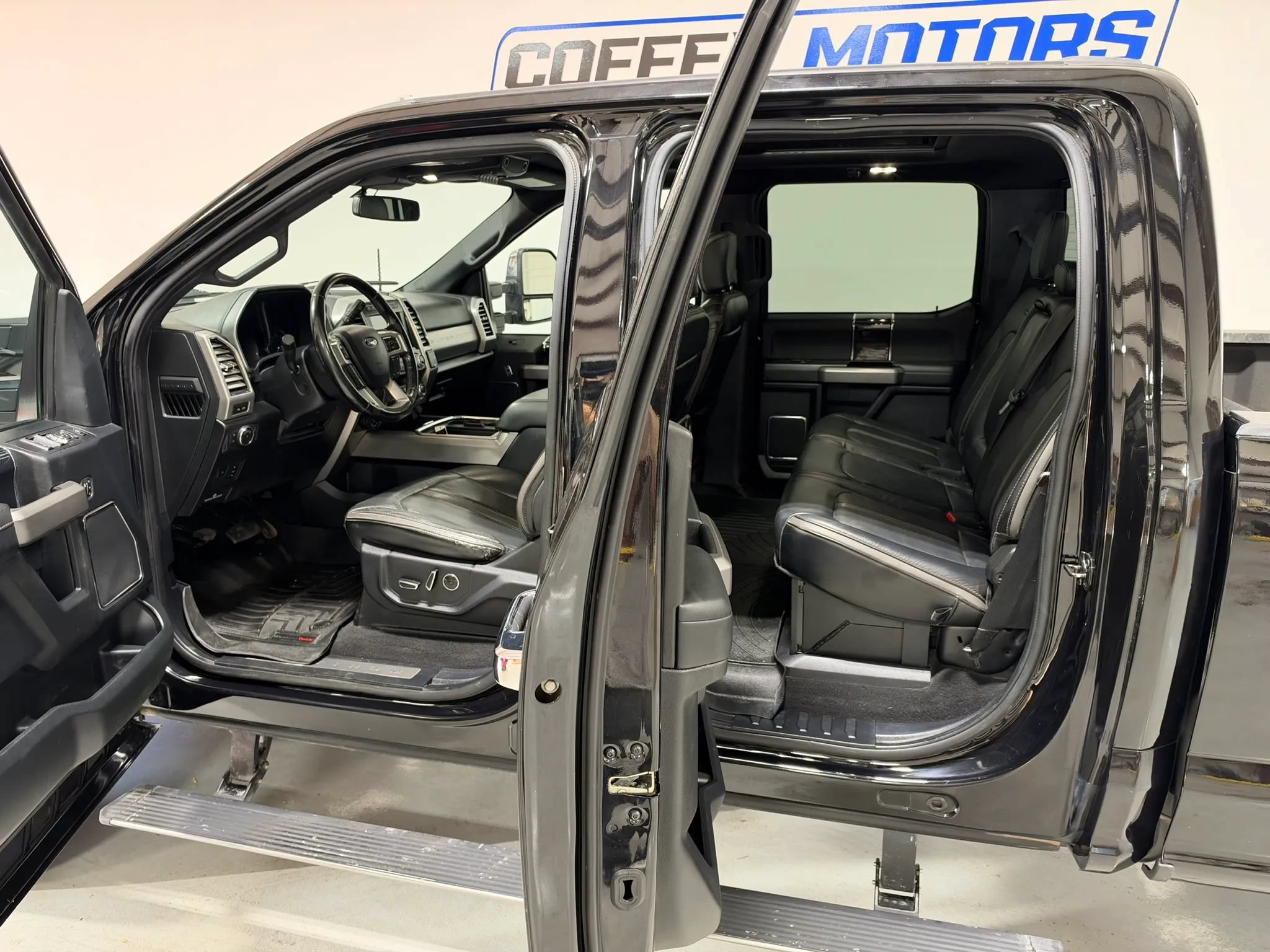 Used 2020 Ford F250 Platinum AWD/4WD image 11