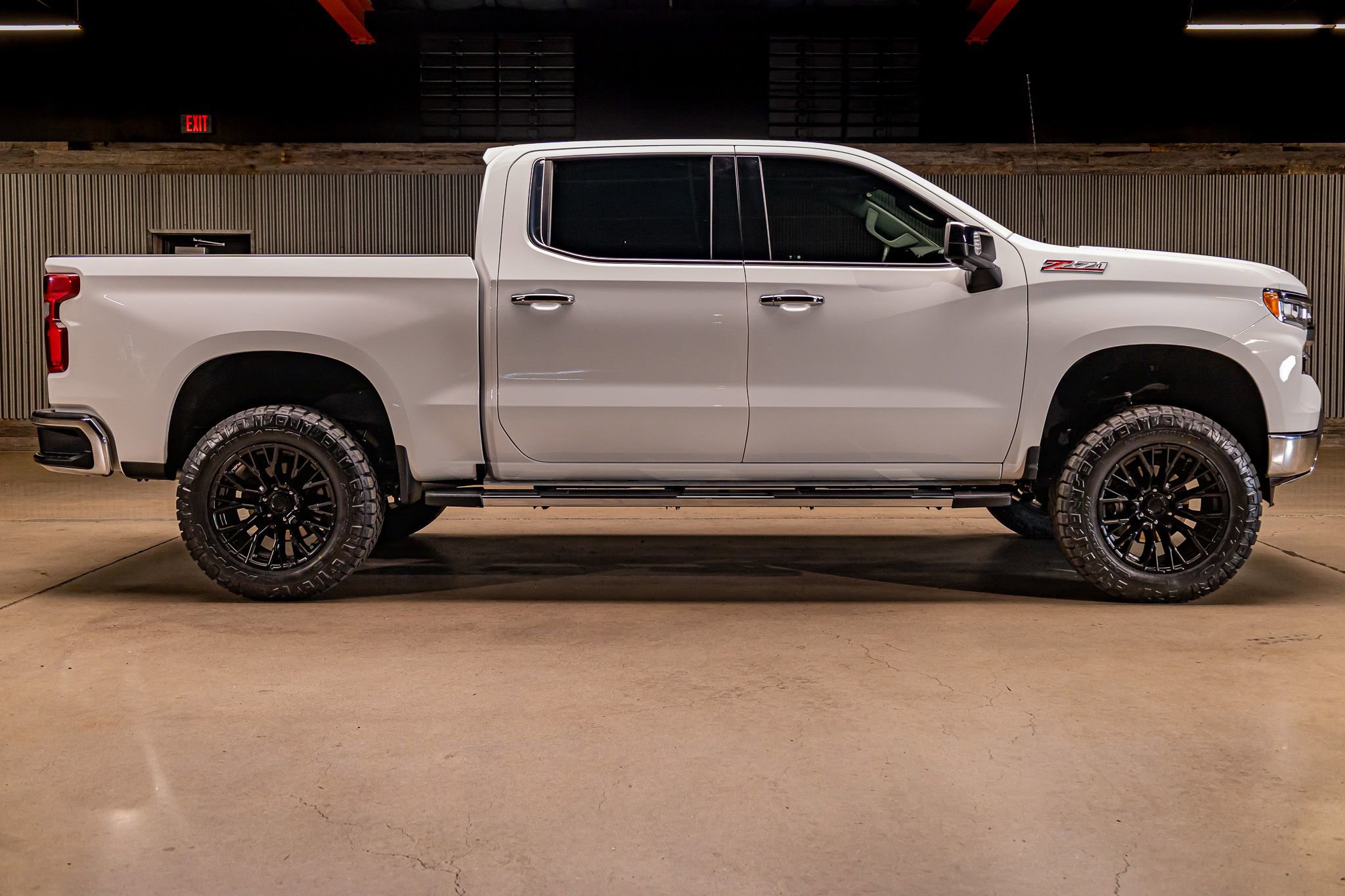 Used 2023 Chevrolet Silverado 1500 LTZ image 11