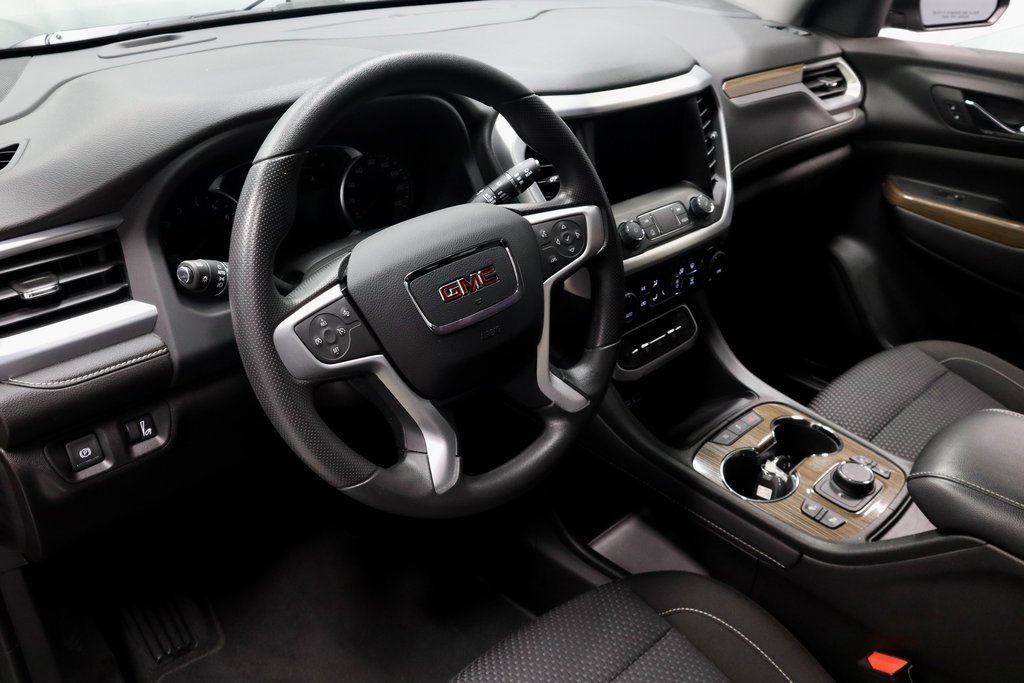 Used 2023 GMC Acadia SLE w/ Driver Convenience Package image 26