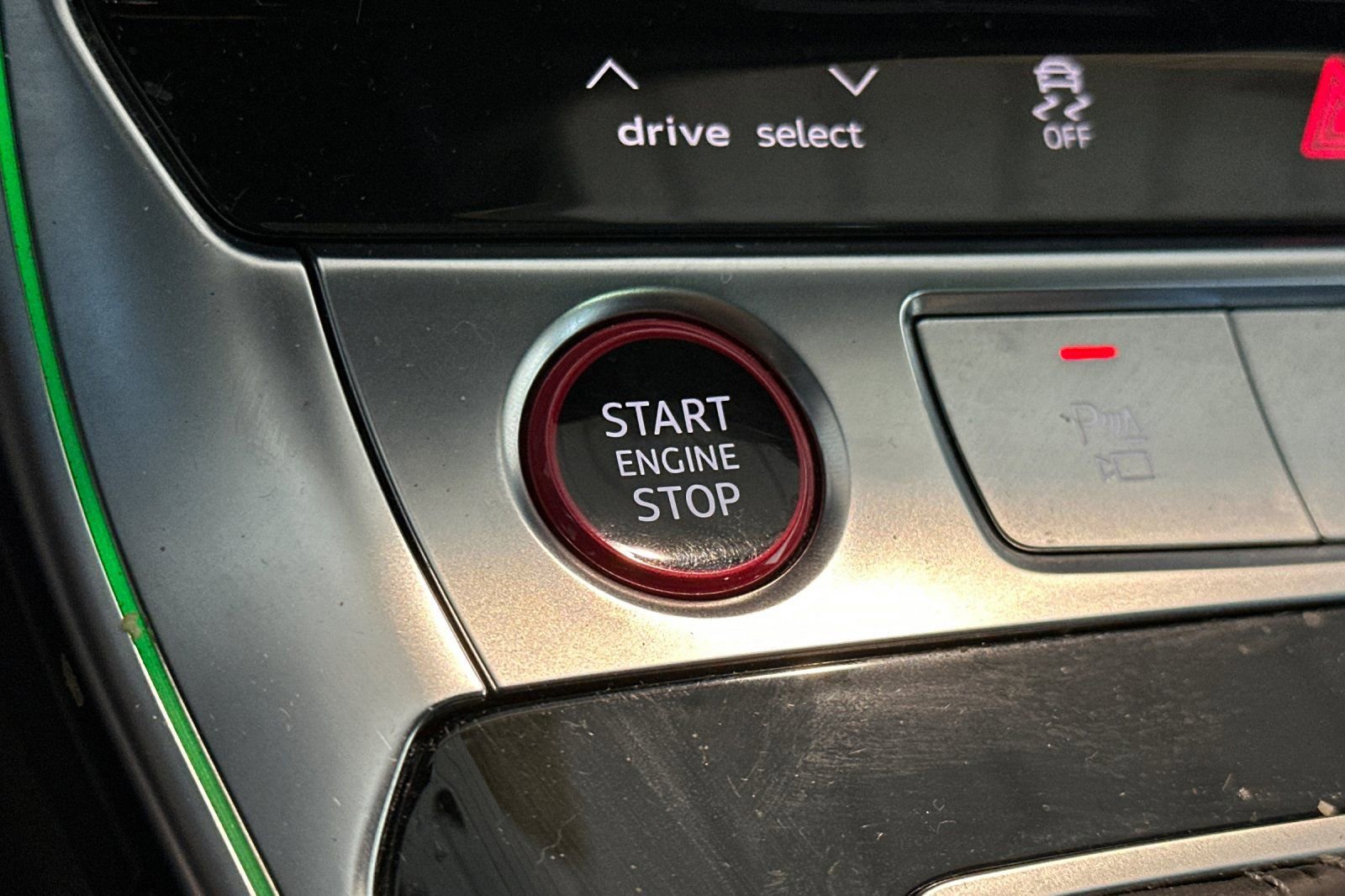 Used 2022 Audi RS 6 AWD/4WD image 22