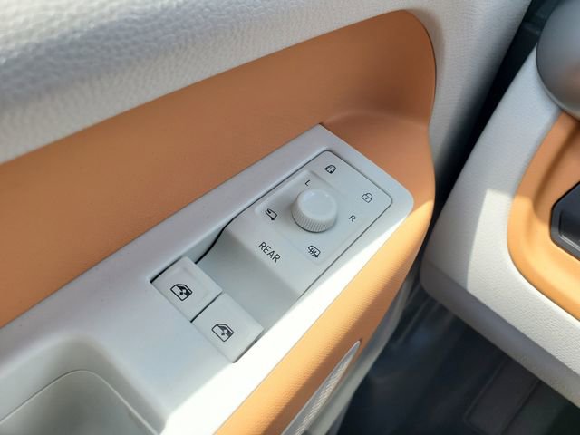 Certified 2025 Volkswagen ID. Buzz 1st Edition RWD image 30