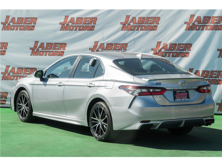 Used 2024 Toyota Camry SE FWD image 20