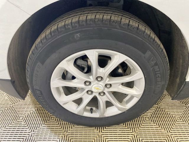 Used 2020 Chevrolet Equinox LT w/ Driver Convenience Package image 21