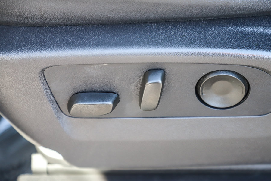 Used 2026 GMC Sierra 1500 SLT RWD image 23