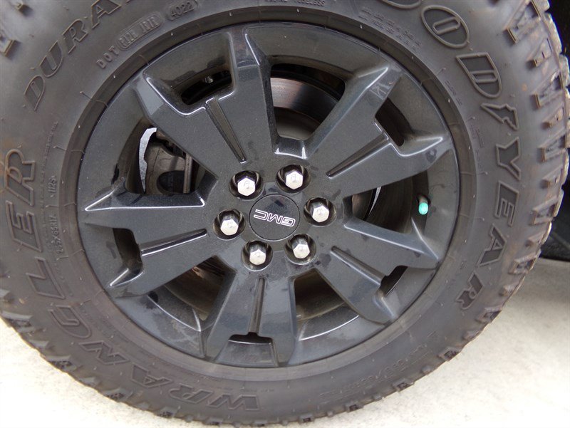 Used 2022 GMC Canyon AT4 image 38