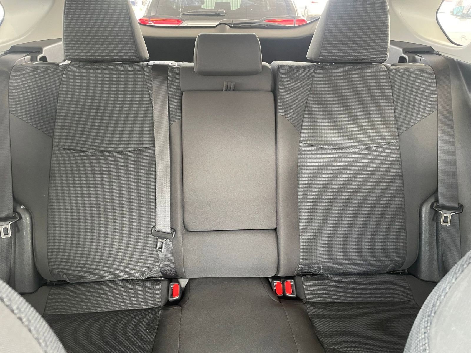 Used 2025 Toyota RAV4 LE image 37