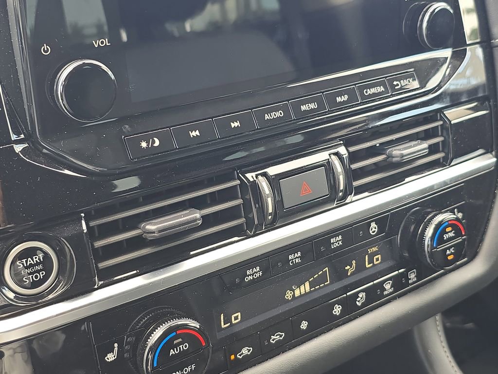 Used 2024 Nissan Pathfinder SL image 31