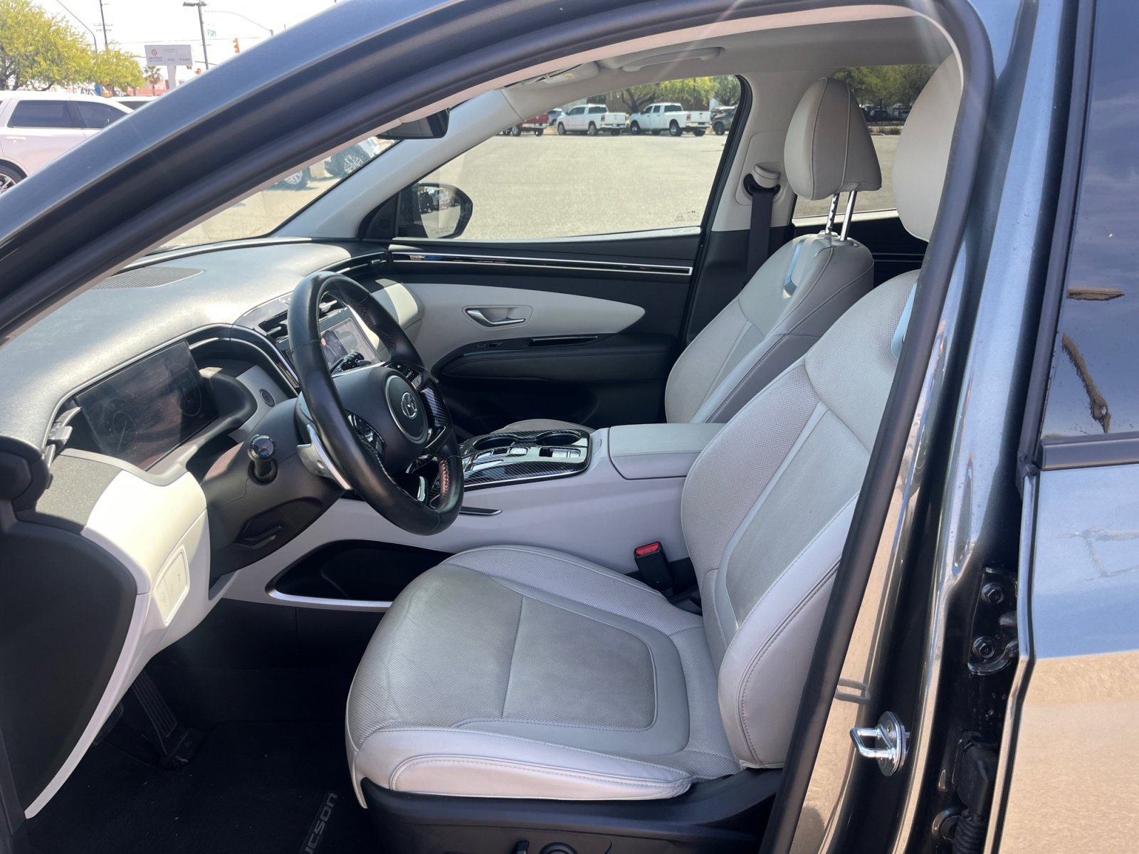 Used 2023 Hyundai Tucson Limited FWD image 14