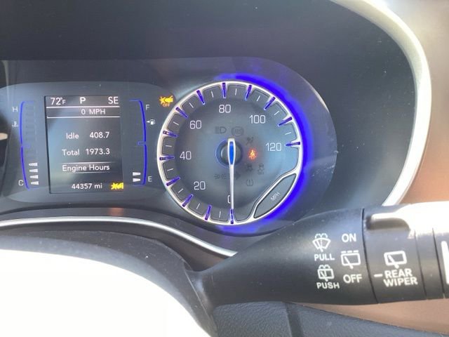 Used 2023 Chrysler Voyager LX image 20