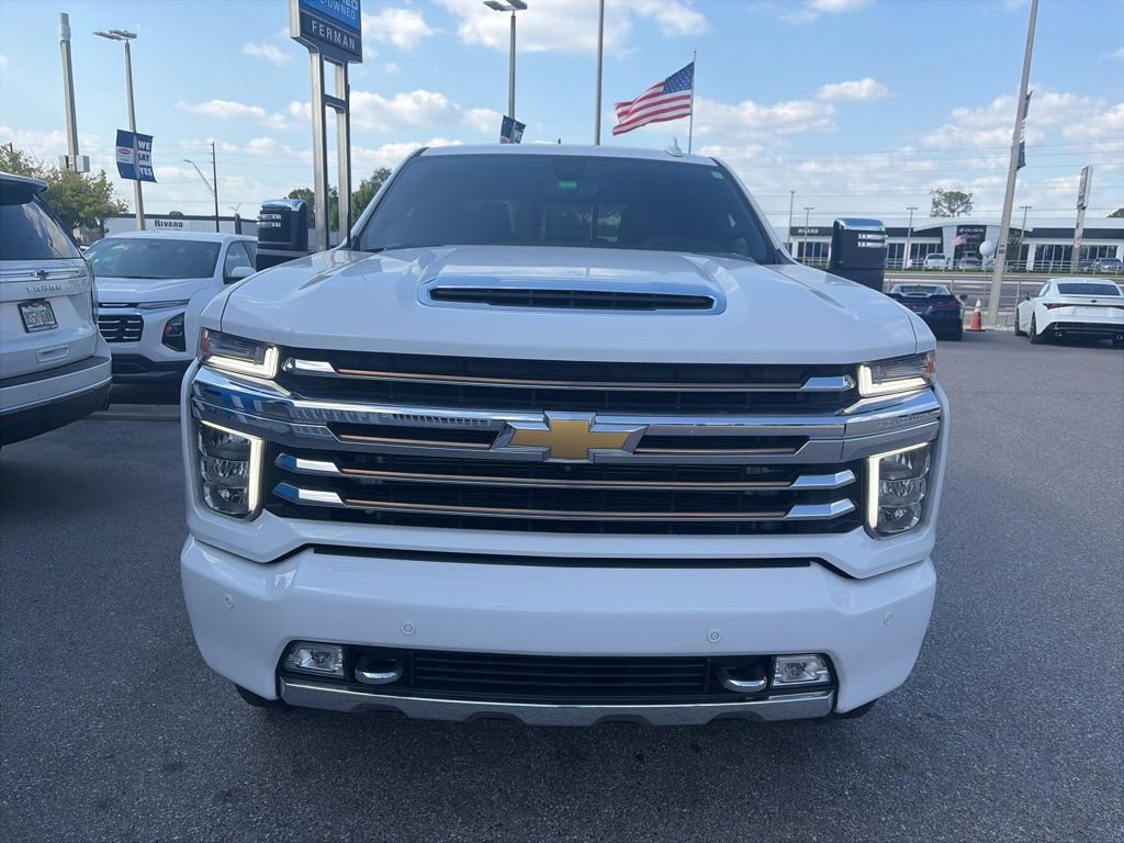 Used 2022 Chevrolet Silverado 2500 High Country AWD/4WD image 3