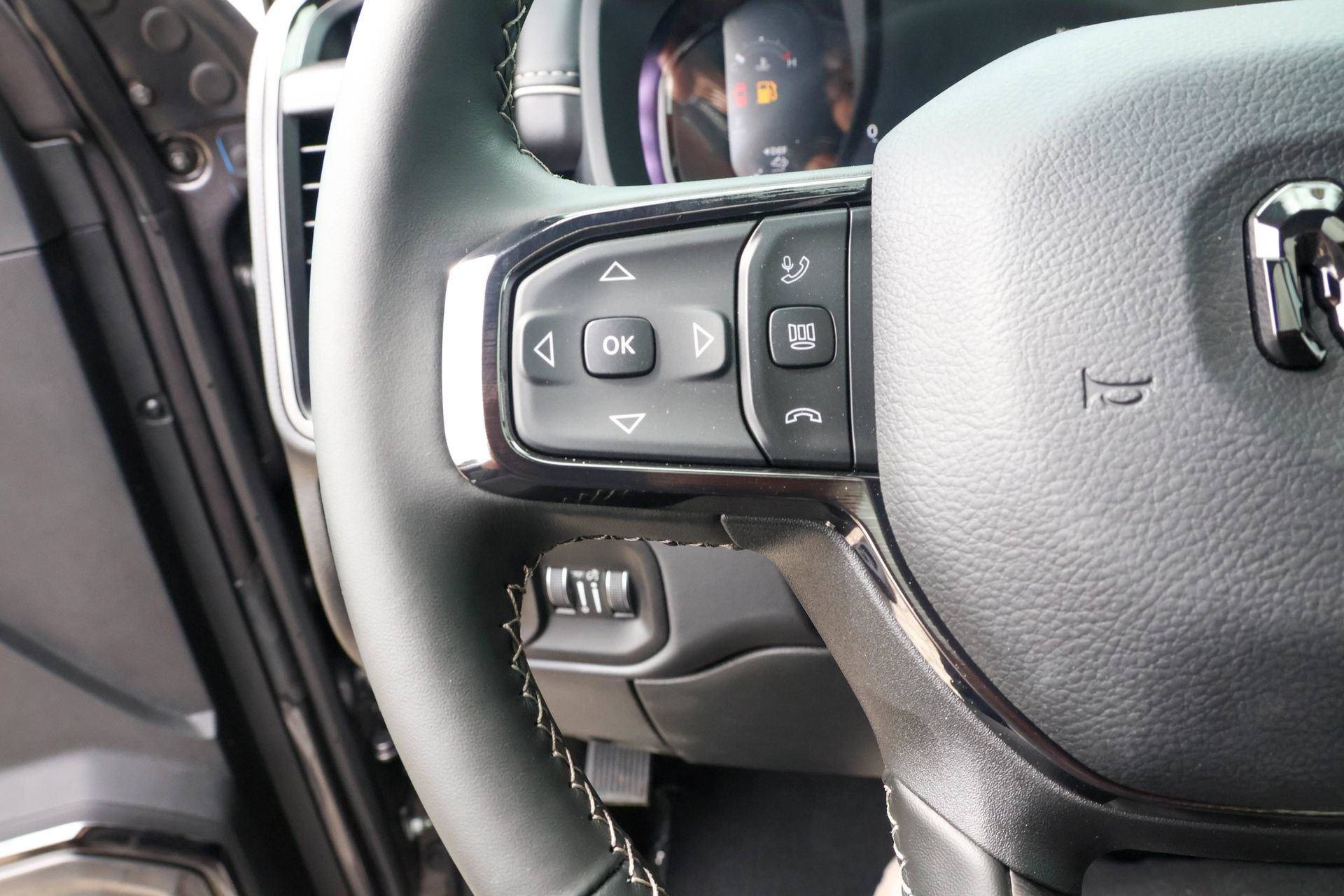 New 2026 RAM 2500 Limited AWD/4WD image 27