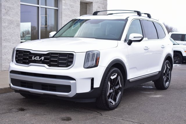 Used 2023 Kia Telluride S w/ S Sunroof Package image 9