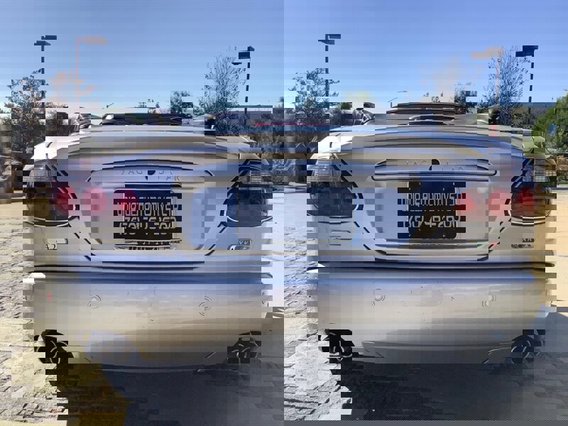 Used 2006 Jaguar XK8 Convertible image 19