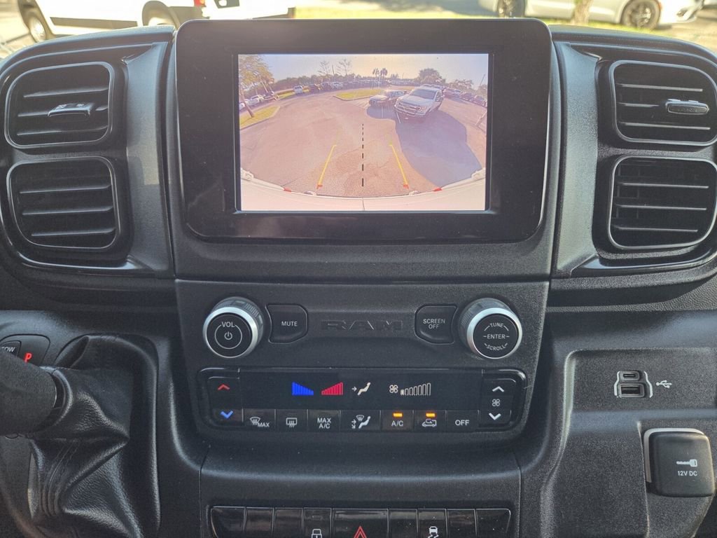 Used 2025 RAM ProMaster 2500 w/ Convenience Group FWD image 12
