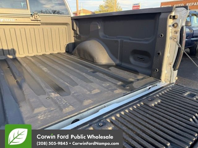 Used 2011 Ford F150 Raptor w/ Raptor Luxury Pkg image 29