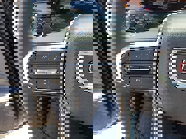 New 2026 GMC Acadia Elevation image 28