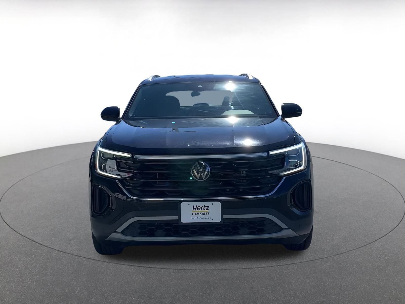 Used 2024 Volkswagen Atlas Cross Sport SE image 4