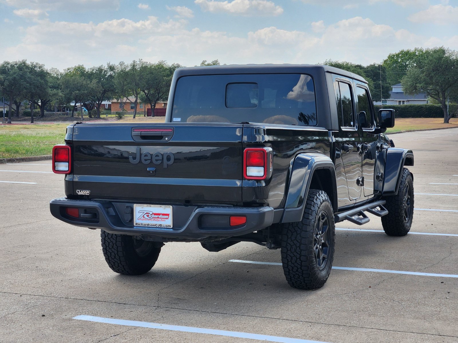 Used 2022 Jeep Gladiator Sport AWD/4WD image 6