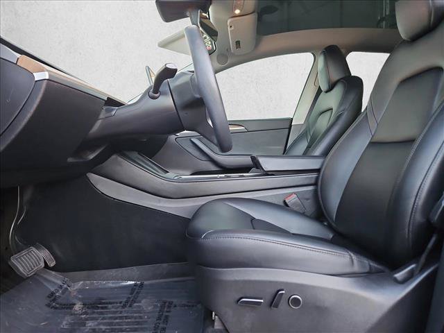 Used 2023 Tesla Model Y Long Range AWD/4WD image 17