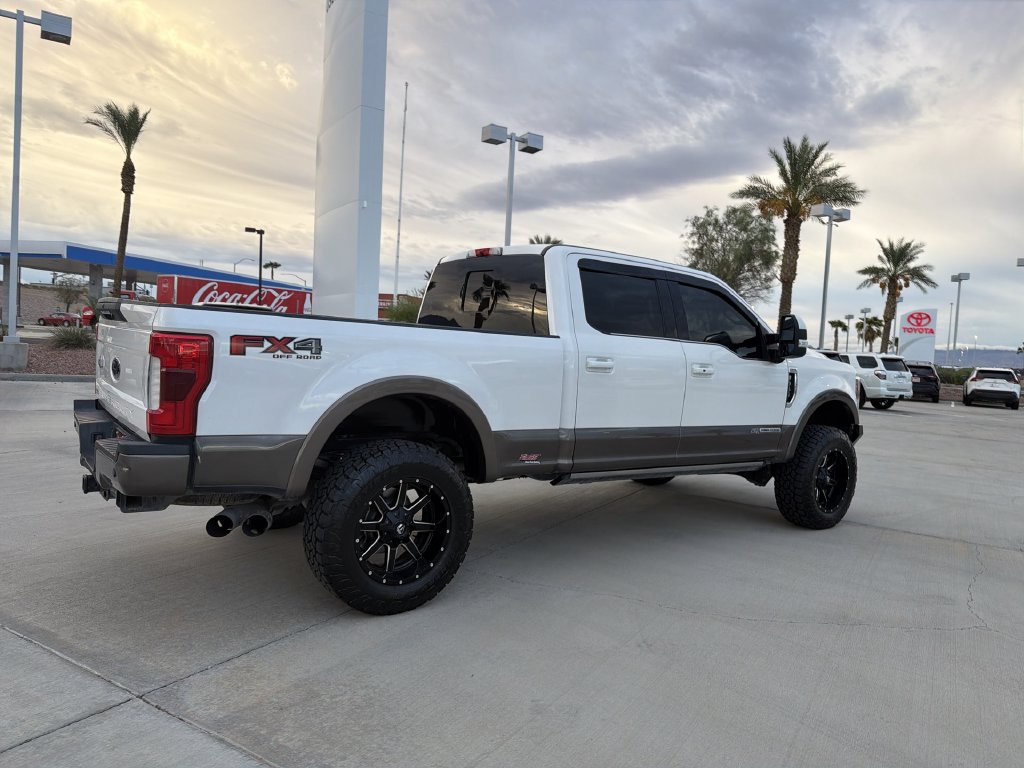 Used 2018 Ford F350 King Ranch w/ King Ranch Ultimate Package AWD/4WD image 4
