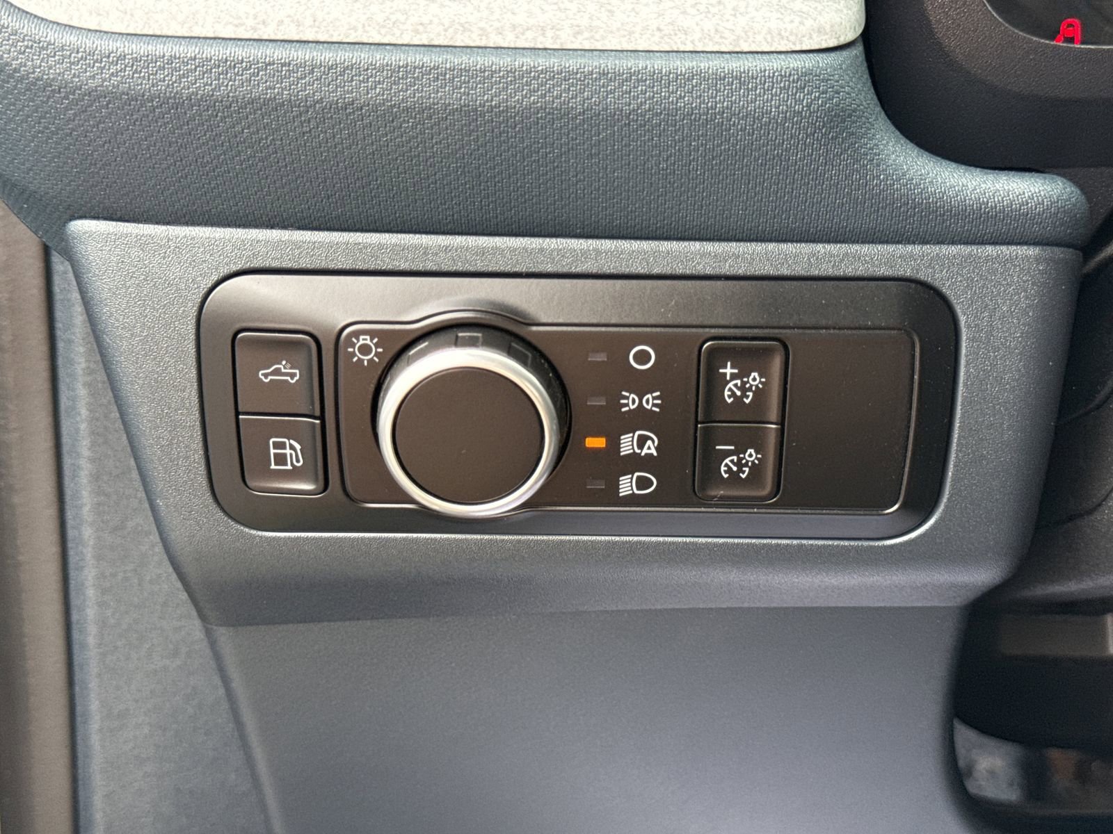 Certified 2024 Ford Maverick XLT image 25