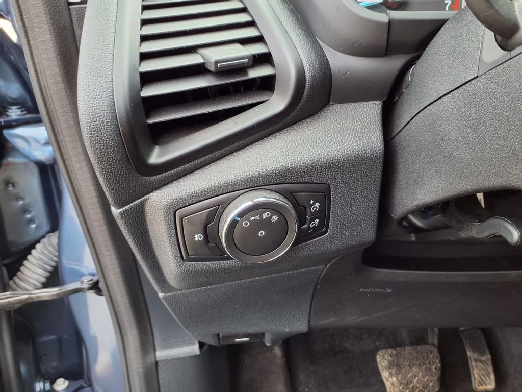Used 2022 Ford EcoSport SE w/ SE Convenience Package image 23