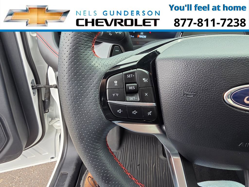 Used 2025 Ford Explorer ST AWD/4WD image 32