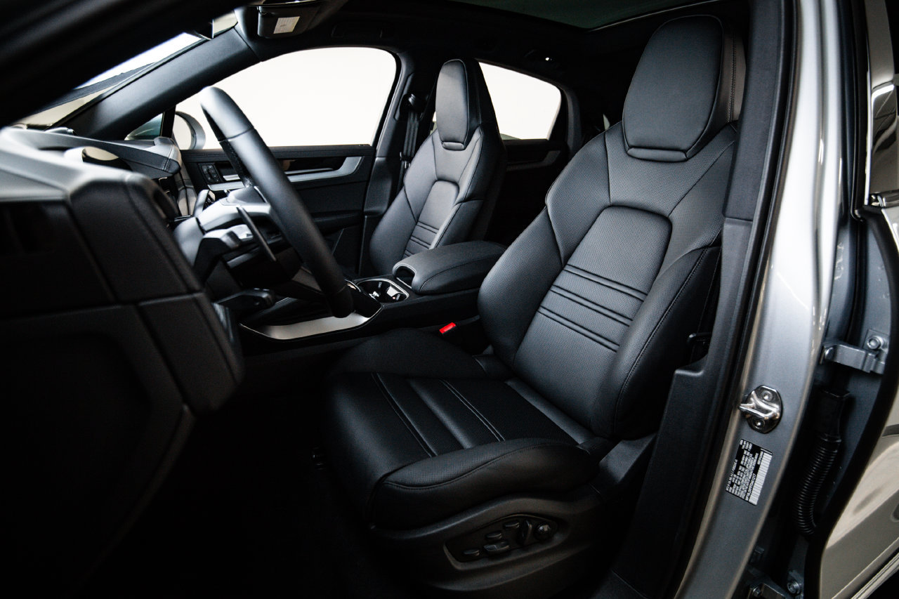 New 2026 Porsche Cayenne S AWD/4WD image 5