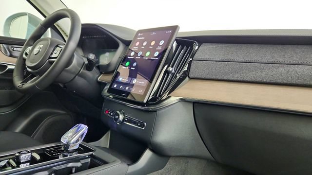 New 2026 Volvo XC90 B6 Plus w/ Protection Package Premier AWD/4WD image 37