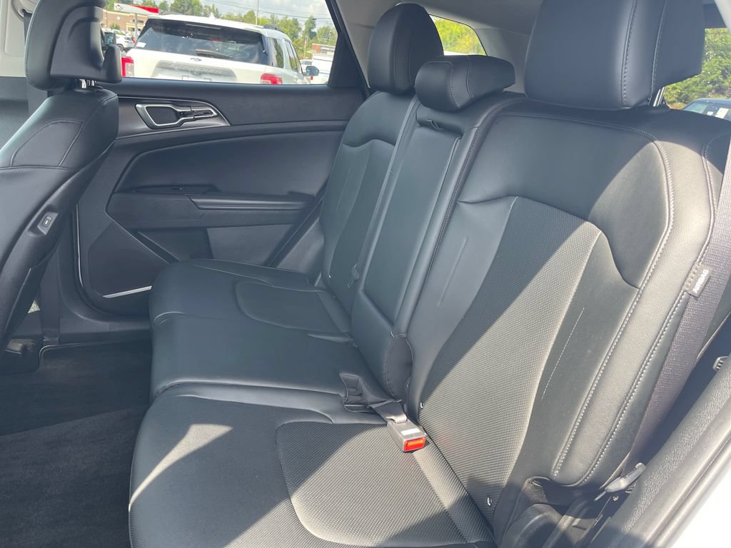 Used 2024 Kia Sportage EX AWD/4WD image 14