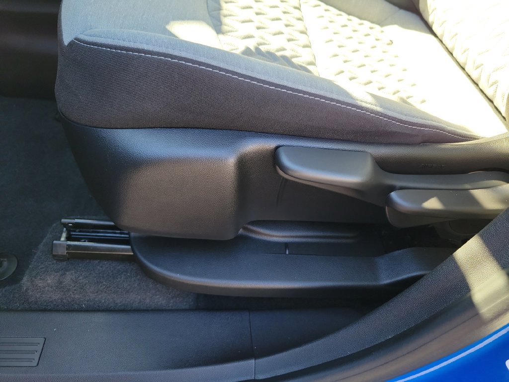 Used 2024 Chevrolet Equinox LS w/ Driver Confidence II Package FWD image 23