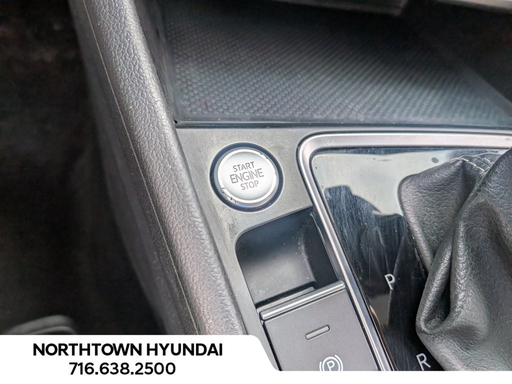 Used 2020 Volkswagen Jetta R-Line FWD image 17