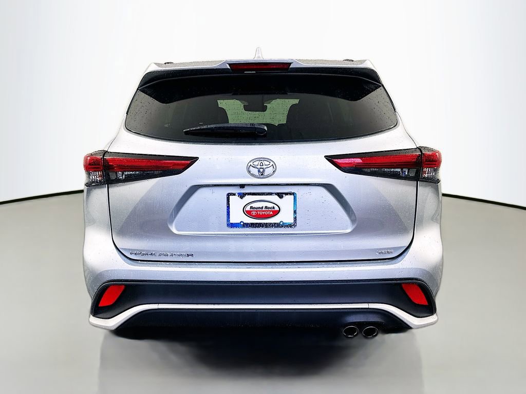 Used 2023 Toyota Highlander XSE image 6