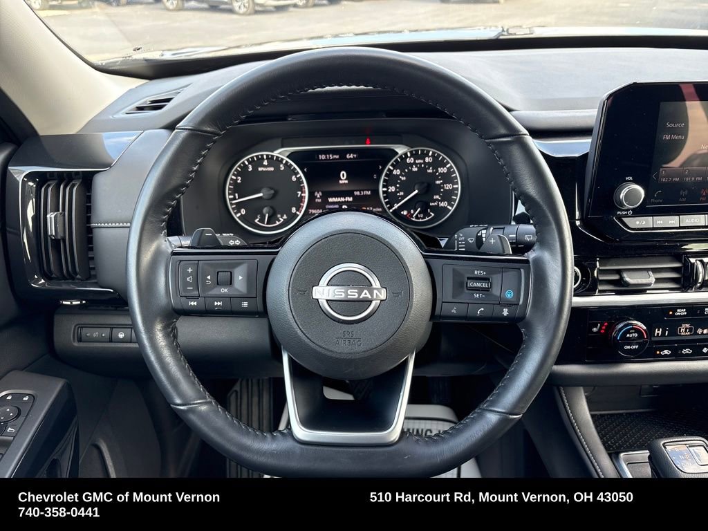 Used 2023 Nissan Pathfinder SV image 7