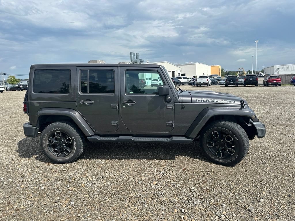 Used 2017 Jeep Wrangler Unlimited Sahara AWD/4WD image 14