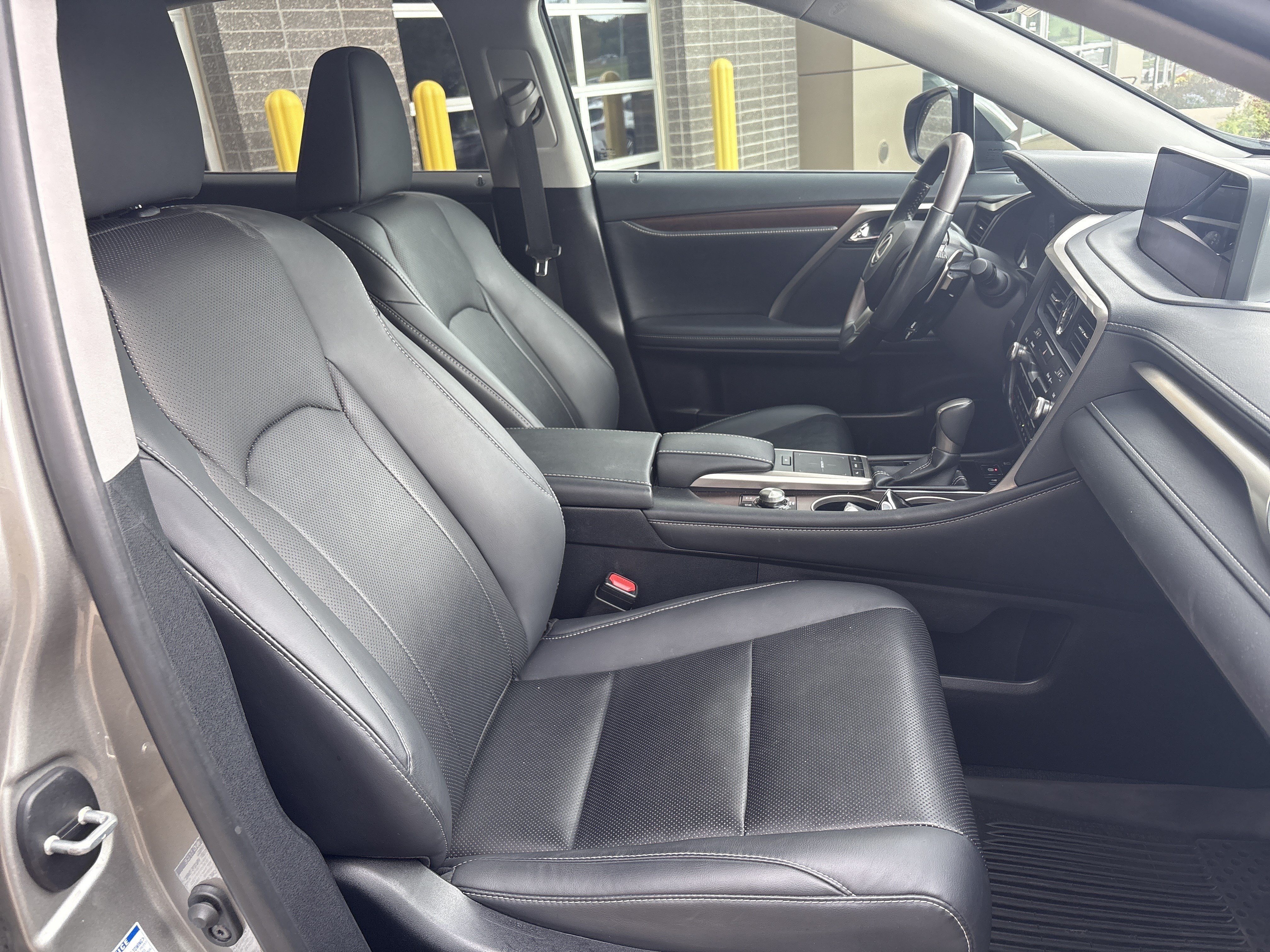 Certified 2022 Lexus RX 350 AWD w/ Premium Package image 33