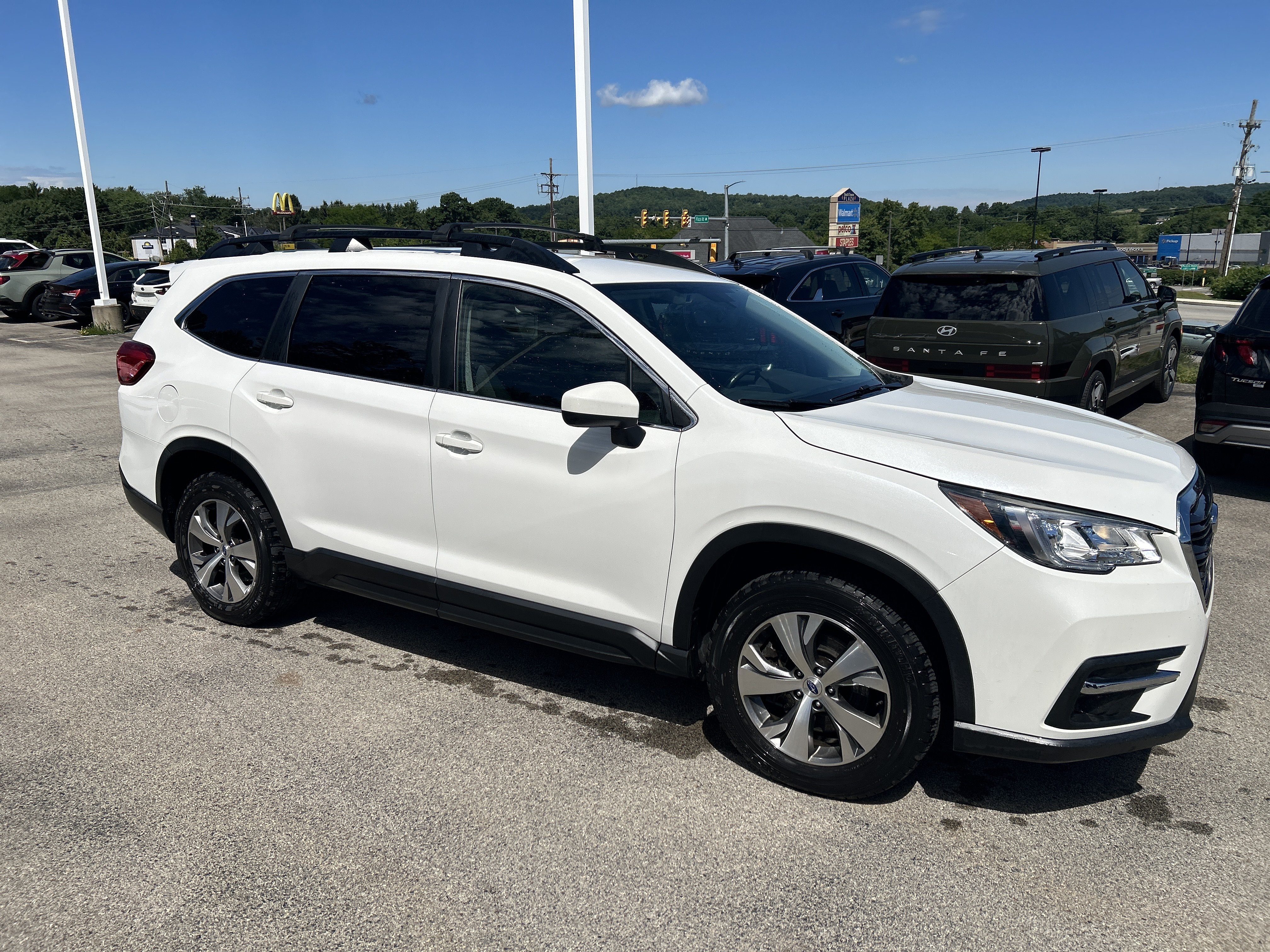 Used 2019 Subaru Ascent Premium w/ Popular Package #3 AWD/4WD image 2