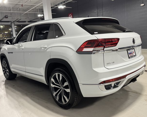 Used 2020 Volkswagen Atlas Cross Sport SEL R-Line FWD image 26