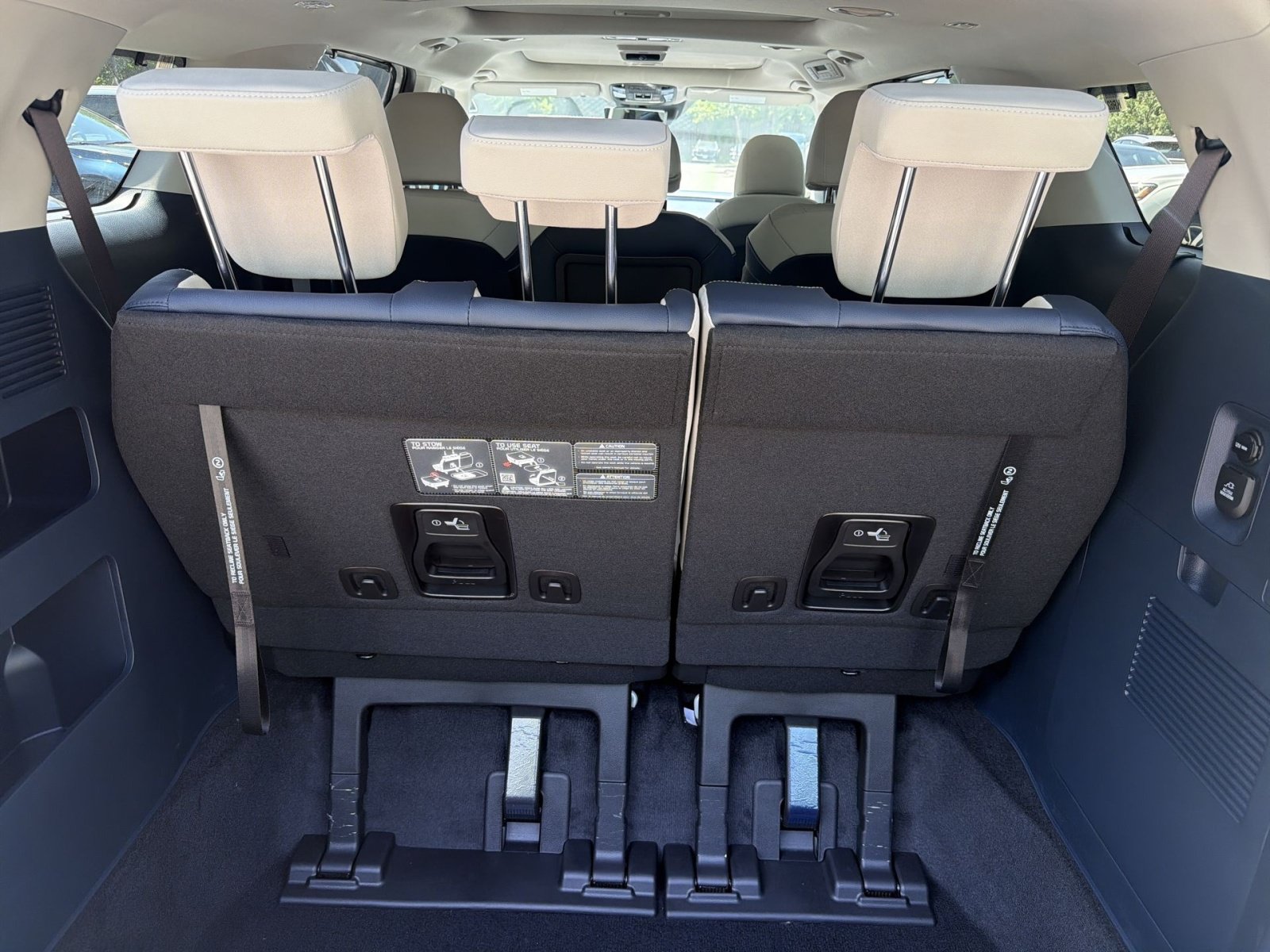 New 2026 Kia Carnival SX Prestige FWD image 32
