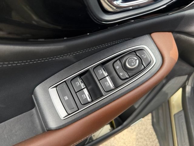 Used 2023 Subaru Outback Touring XT AWD/4WD image 21