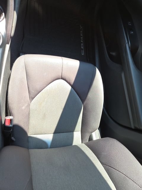 Used 2018 Toyota Camry LE FWD image 20