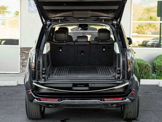 Used 2023 Land Rover Range Rover SE image 22