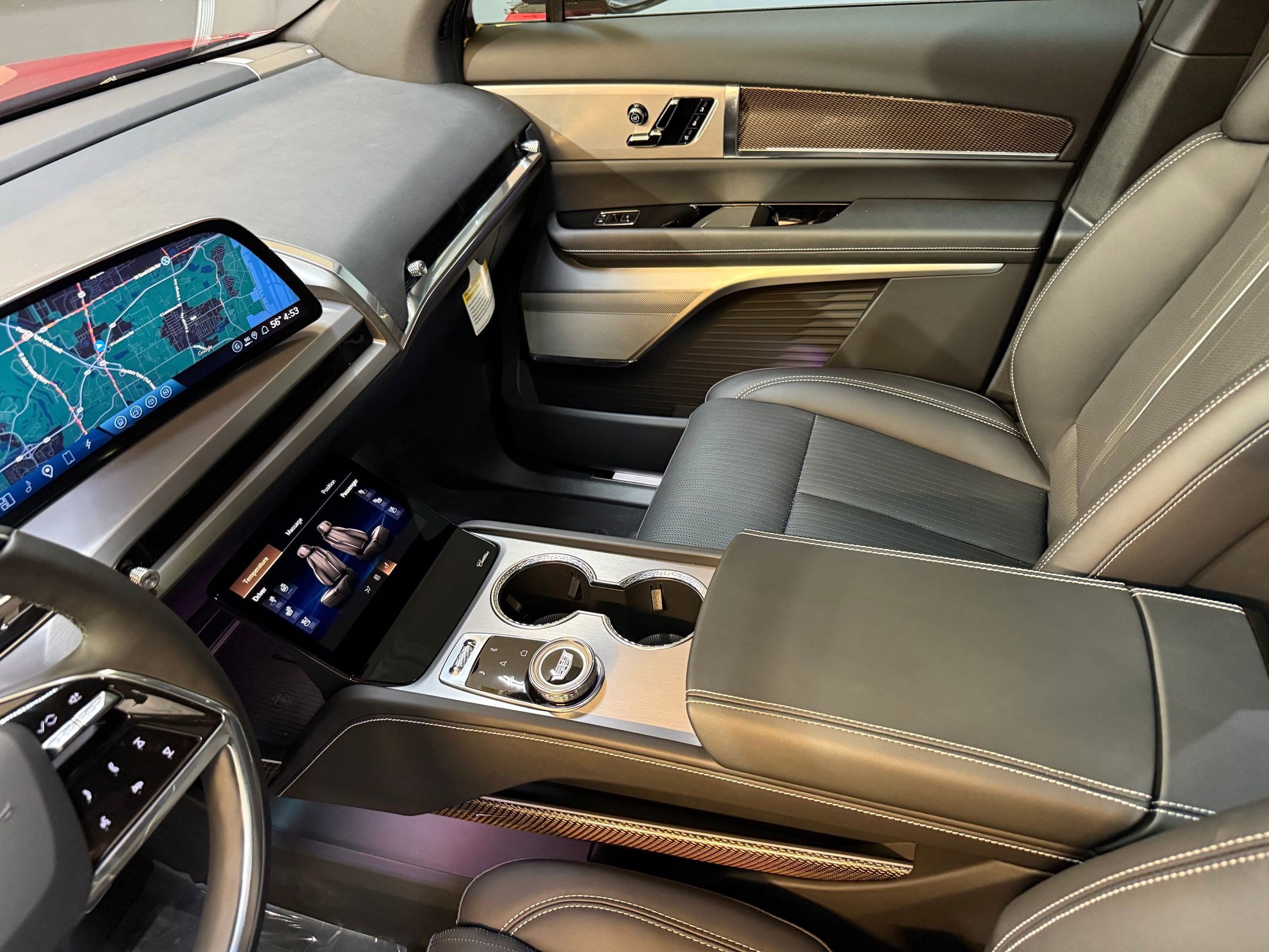 New 2026 Cadillac Vistiq Luxury w/ LPO, Floor Liner Package image 39