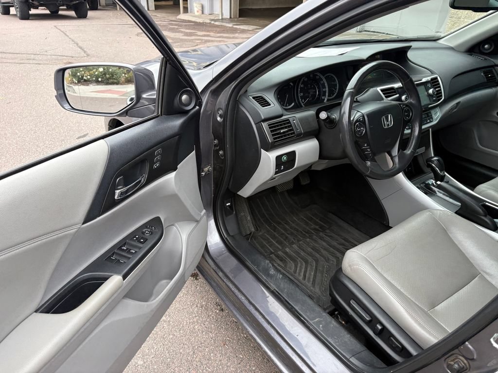 Used 2014 Honda Accord EX-L image 15