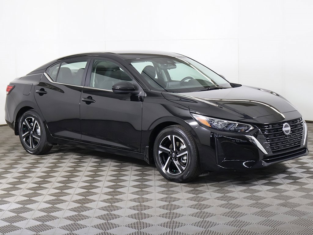 Used 2024 Nissan Sentra SV image 2