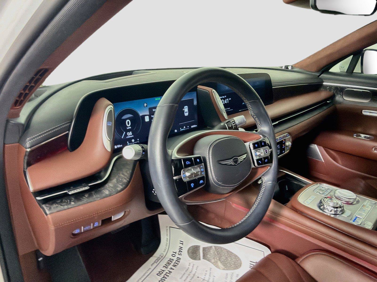 Used 2023 Genesis G90 3.5T AWD/4WD image 9