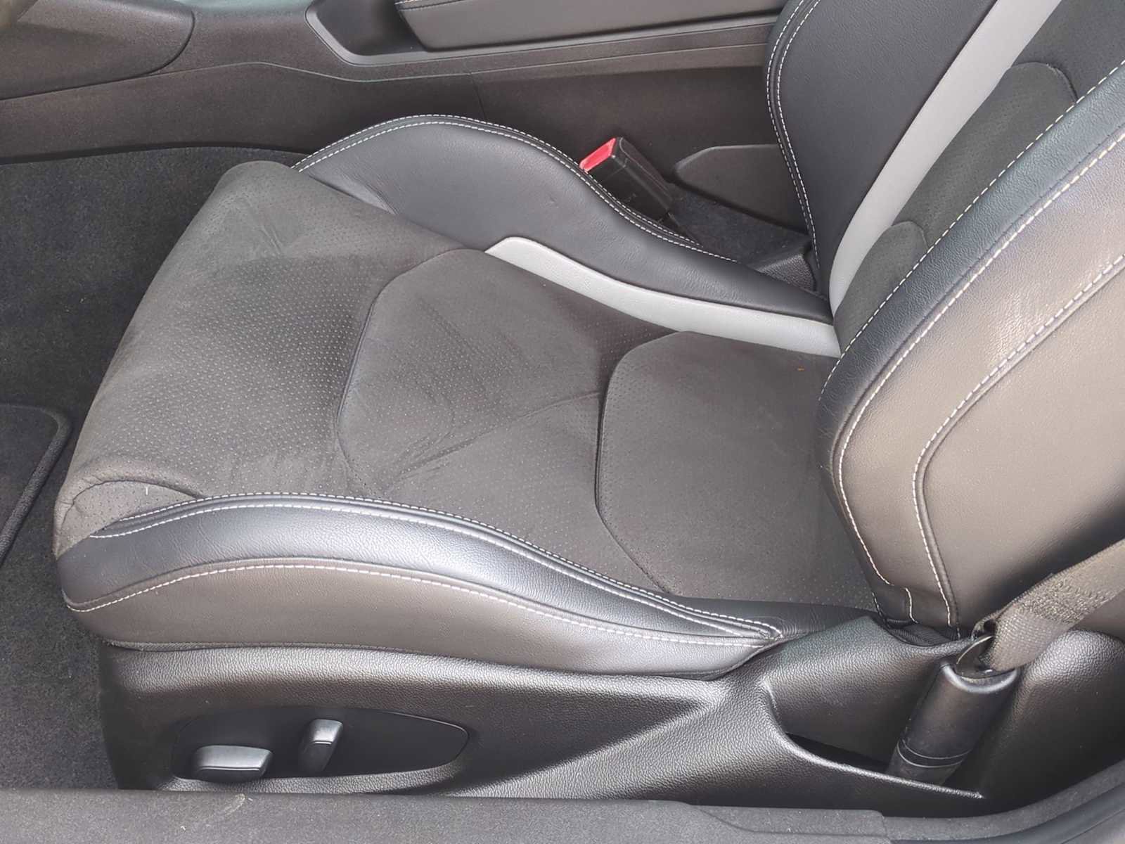 Used 2021 Chevrolet Camaro SS RWD image 19