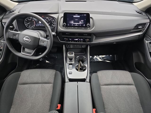Used 2025 Nissan Rogue SV FWD image 21