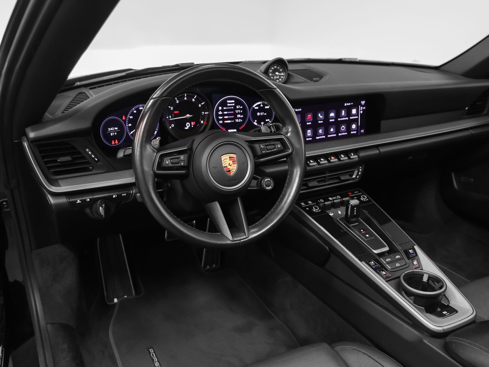 Certified 2022 Porsche 911 Carrera RWD image 28